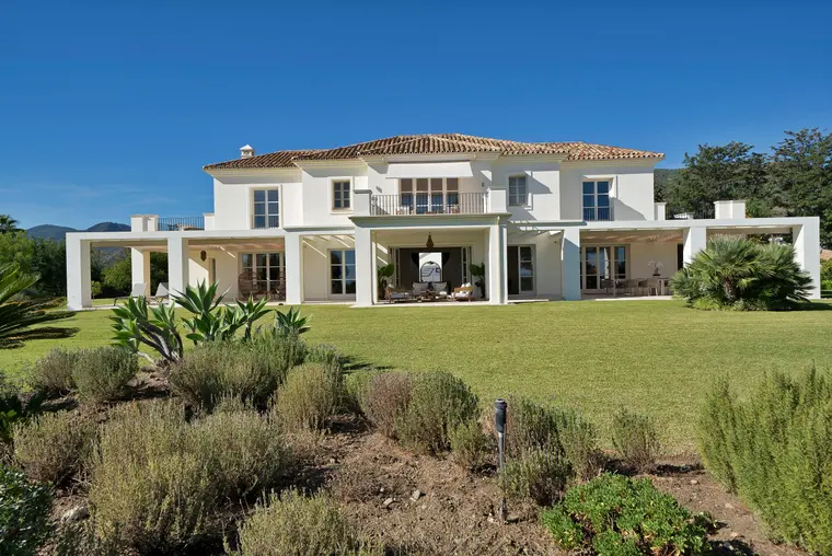 An Architectural Masterpiece in Prestigious La Zagaleta